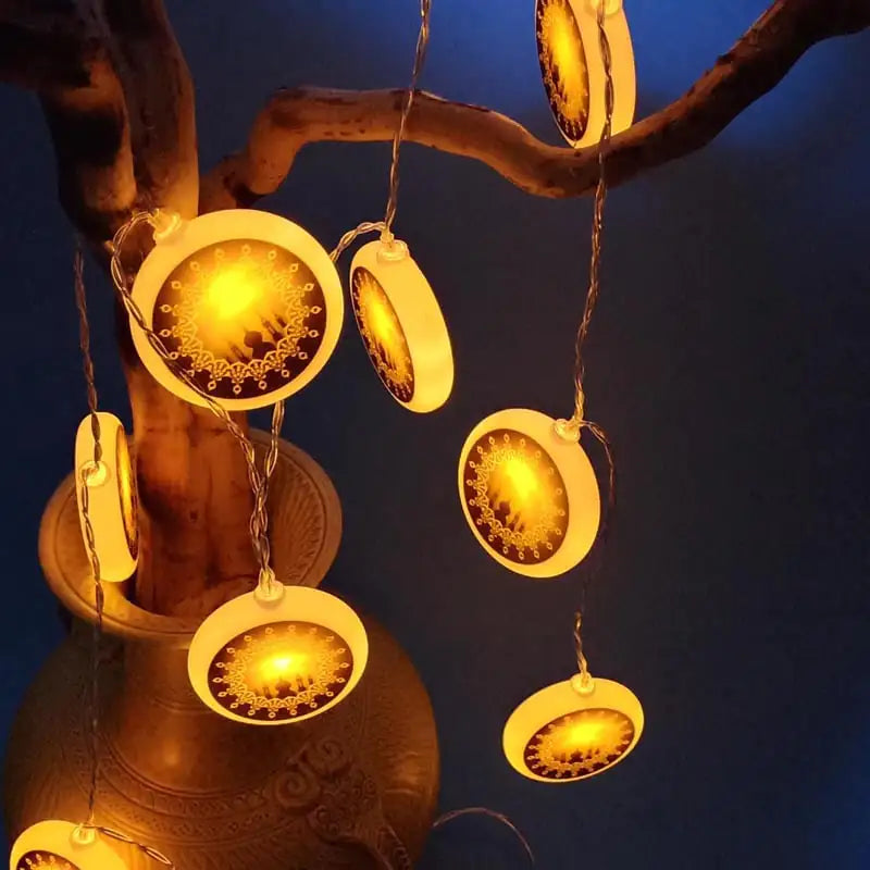 Xingyue Castle Kerosene Lamp with Lighting Chain