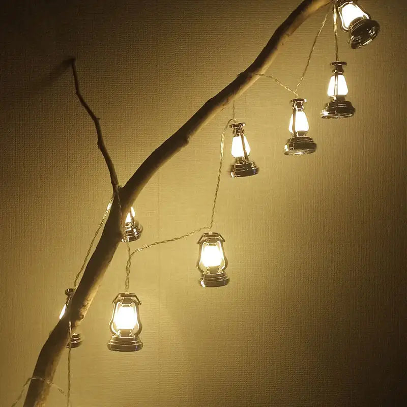 Xingyue Castle Kerosene Lamp with Lighting Chain