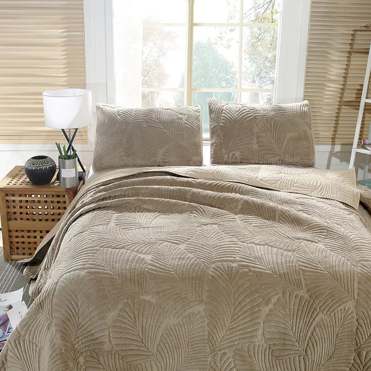 Cotton Milk Velvet Bed Cover Set with Quilted Design
