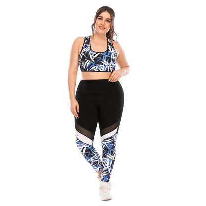 Plus Size Yoga Suit with Tropical Print & Sports Bra